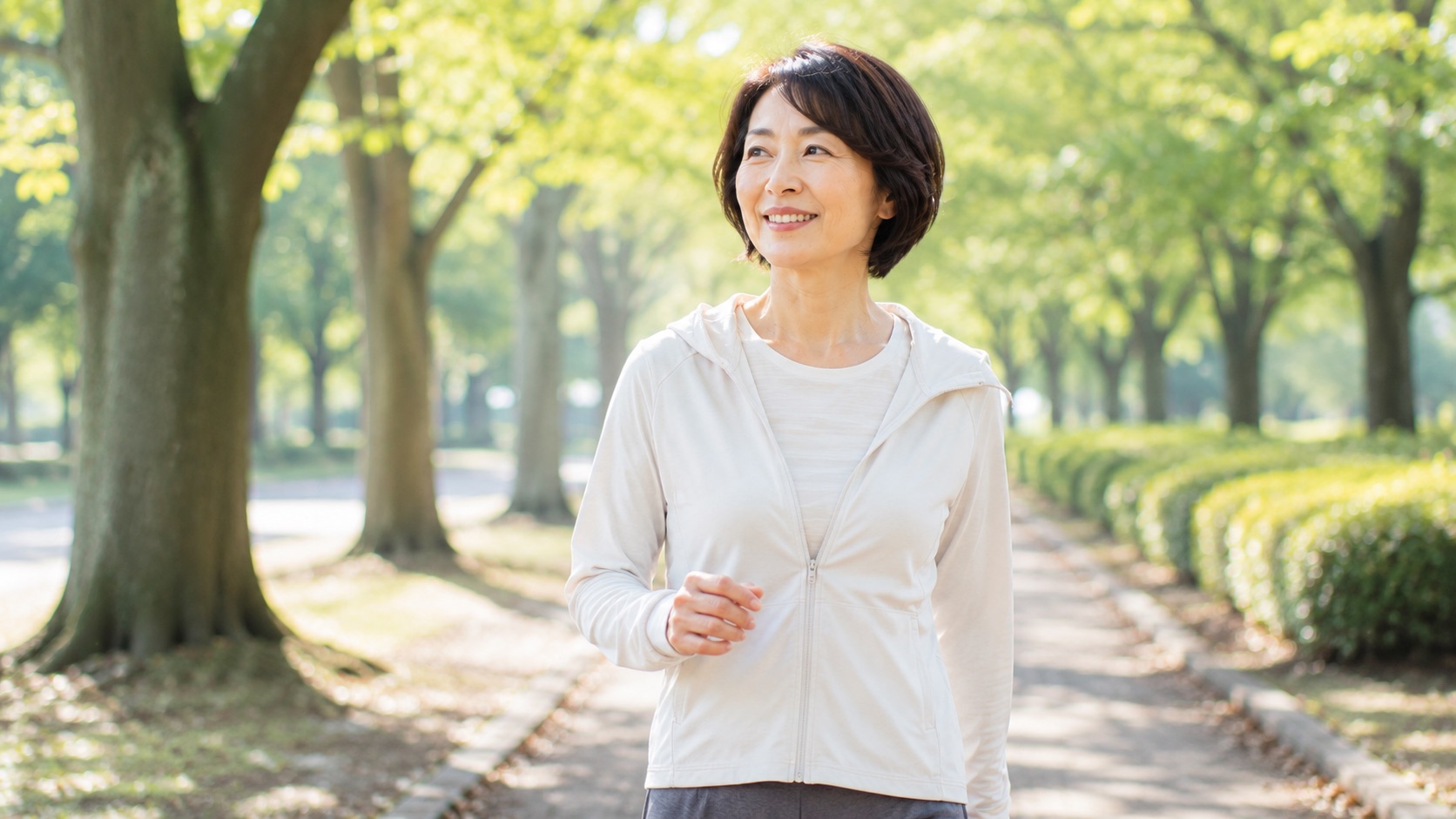 40〜50代女性が骨の健康を守るために運動するイメージ